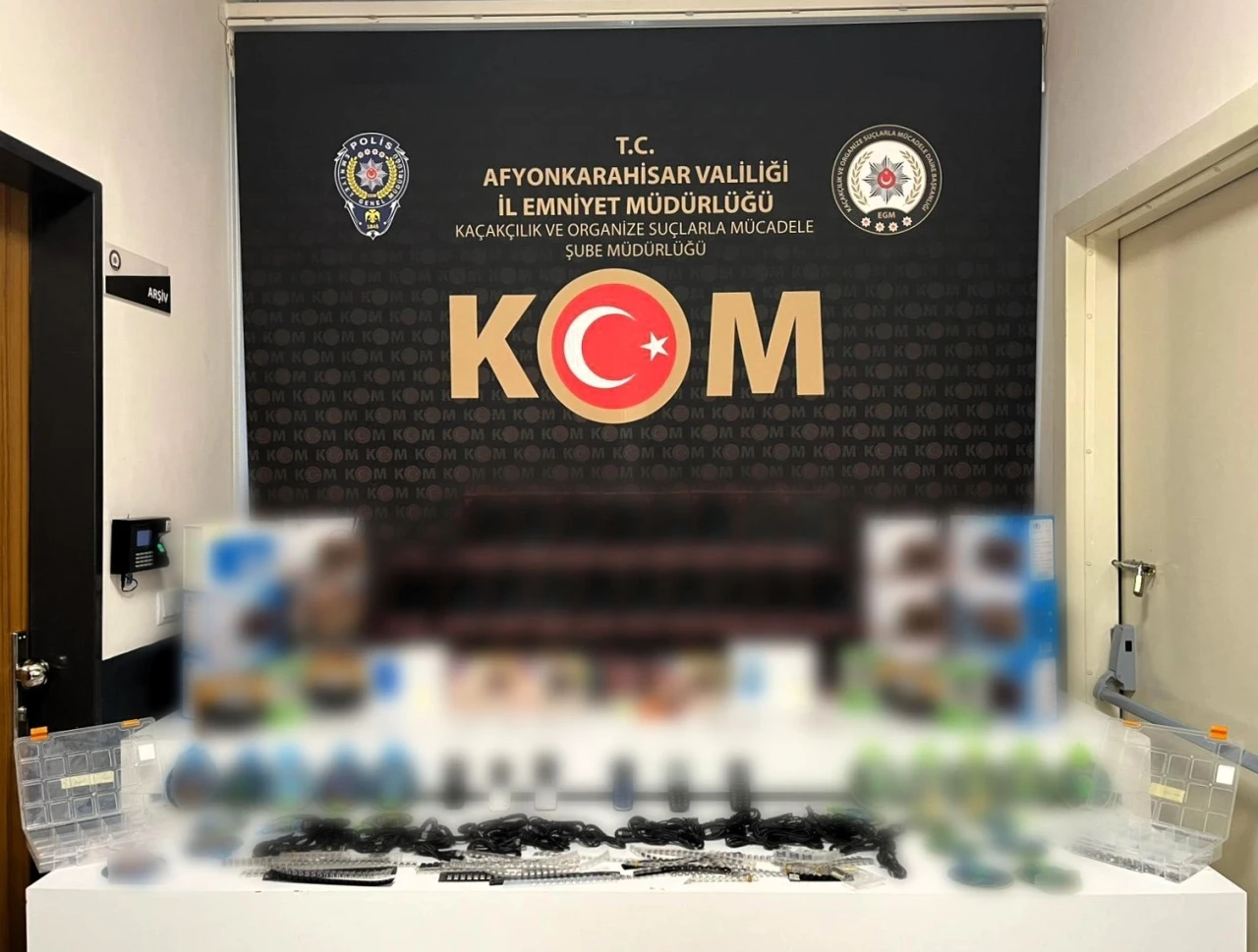 Afyonkarahisar’da kaçakçılıkla mücadele sürüyor
