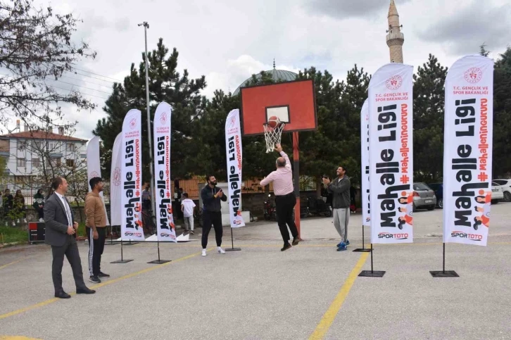 Afyonkarahisar’ı mahalle ligi heyecanı sardı
