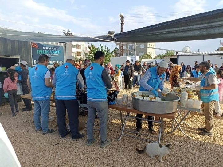 Afyonkarahisar İl Müftülüğü Kırıkhan’da iftar sofrası kurdu
