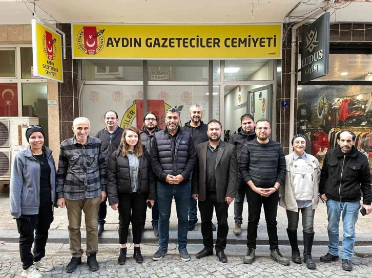 AGC’den muhabirlere ödül
