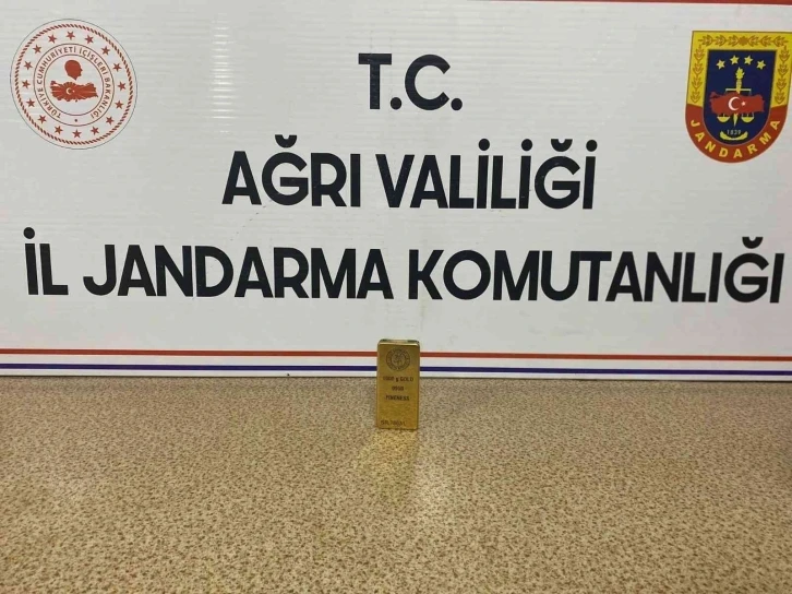 Ağrı’da bir kilogramlık sahte külçe altın ele geçirildi
