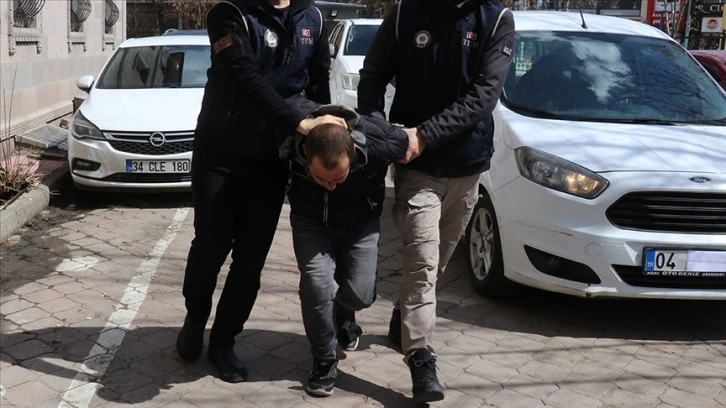 Ağrı'da yakalanan silahlı eylem hazırlığındaki terörist adliyeye sevk edildi