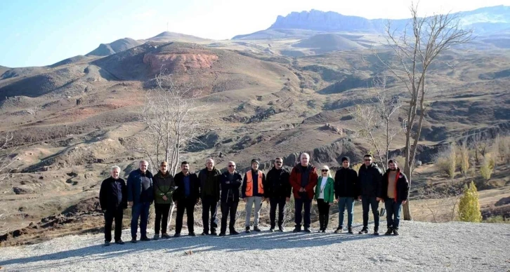 AİÇÜ öncülüğünde “Ağrı Dağı ve Nuh’un Gemisi Araştırması” start aldı