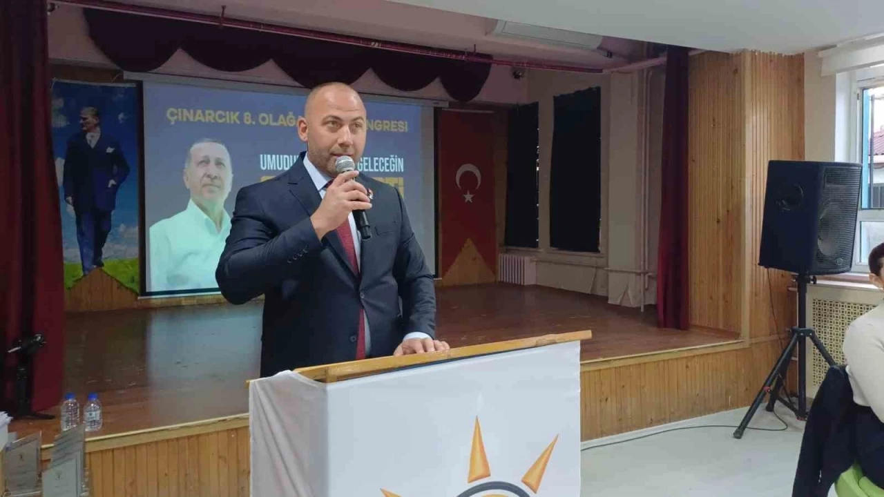 AK Parti Çınarcık İlçe Kongresi’nde Özalp başkanlığa seçildi
