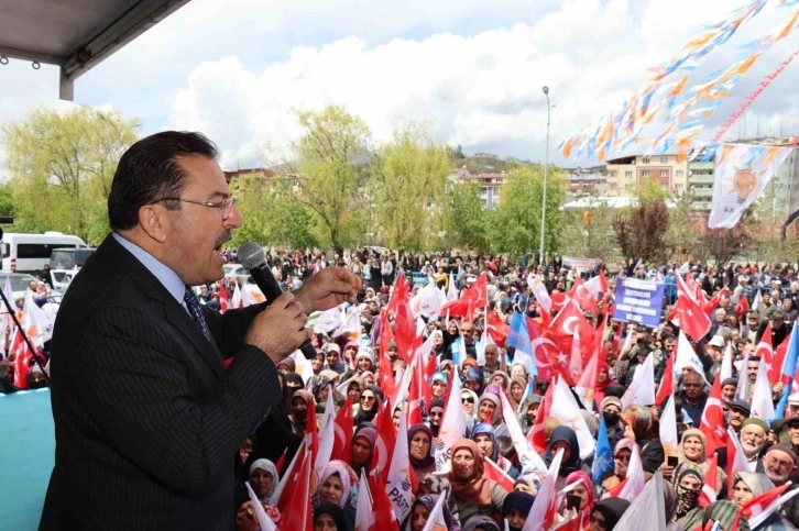 Ak Parti’den Oltu’da coşkulu miting
