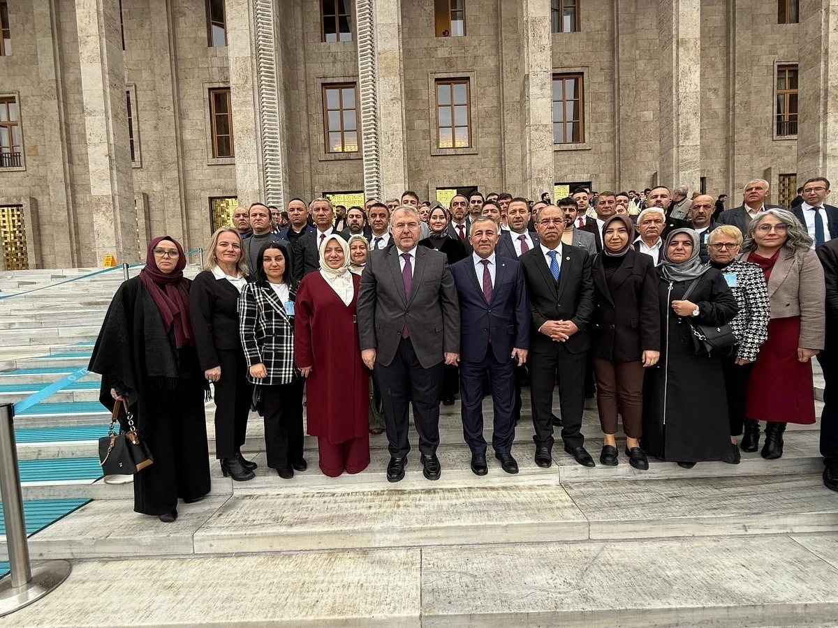 AK Parti teşkilatından Ankara çıkartması
