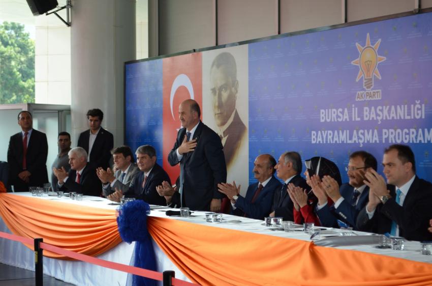 AK Parti Bursalılarla bayramlaştı