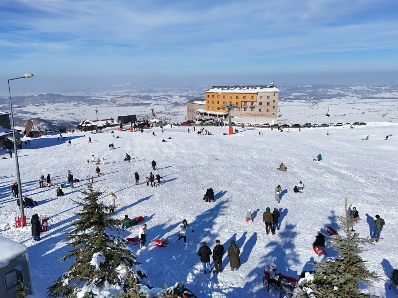 Akdağ Kayak Merkezi’nde turizm sezonu başladı
