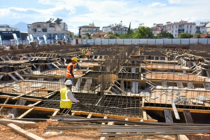 Akdeniz Modern Sanayi Sitesinin temeli atıldı
