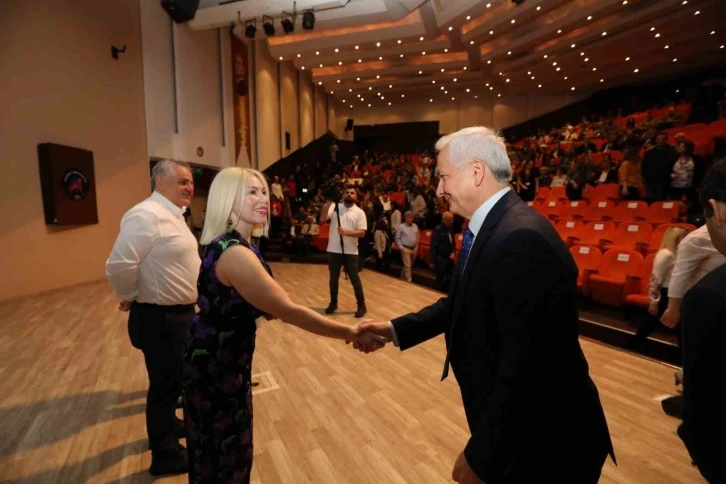 Akdeniz Üniversitesi ailesi bayramlaştı
