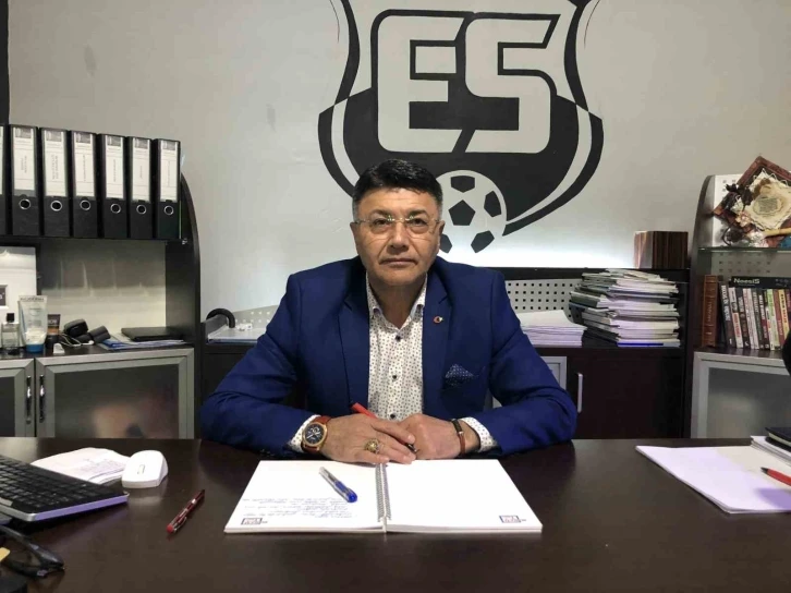 Akyürek, Erzincanspor Kulüp Başkanlığına adaylığını açıkladı
