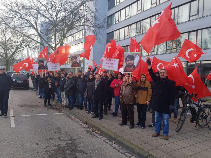 Alman polisinin öldürdüğü Türk vatandaşı için protesto