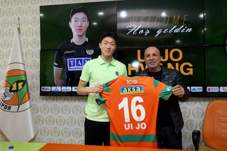 Alanyaspor Güney Koreli forvet Hwang’ı kadrosuna kattı
