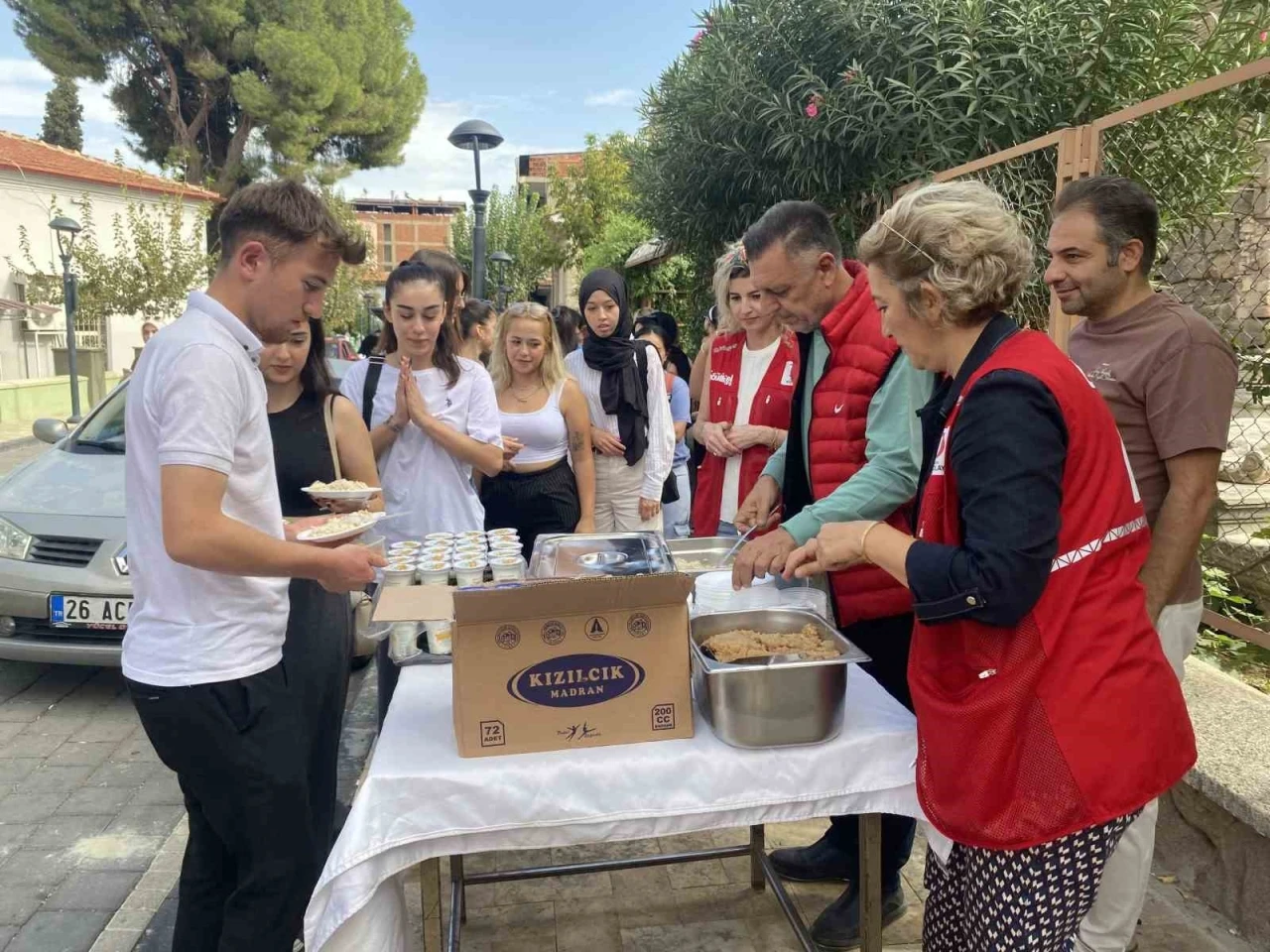 Alaşehir Kızılay’dan öğrencilere tanıtım turu
