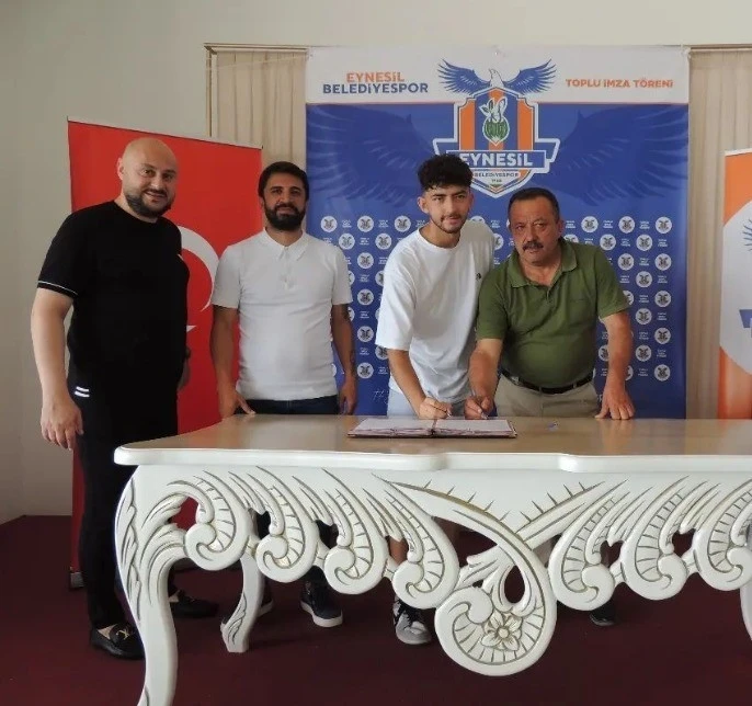 Alperen Elmas Eynesil Belediyespor’da
