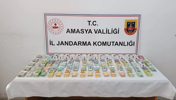 Amasya’da jandarmadan kaçak elektronik sigara operasyonu
