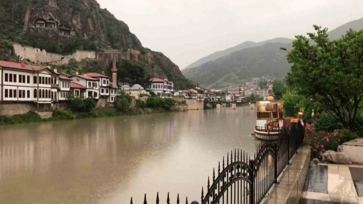 Amasya’da oluşan hortum böyle görüntülendi