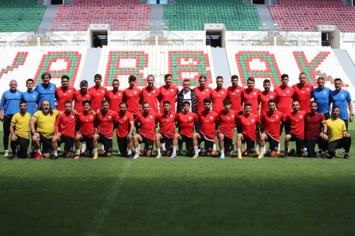 Amedspor, play-off için sahada
