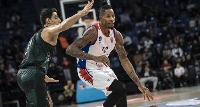 Anadolu Efes evinde galip