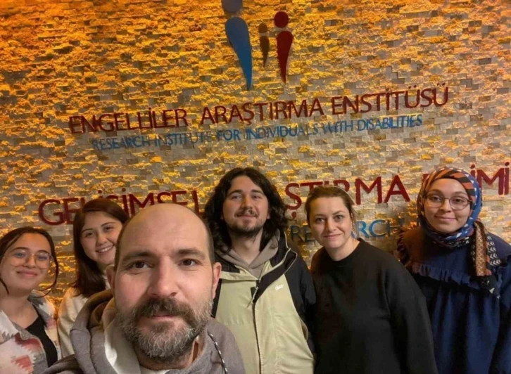 Anadolu Üniversitesi Engelliler Araştırma Enstitüsü’nün projesine destek
