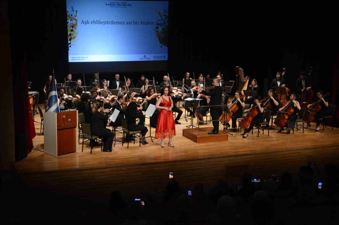 Anadolu Üniversitesi’nde ’Carmen’ rüzgarı esti
