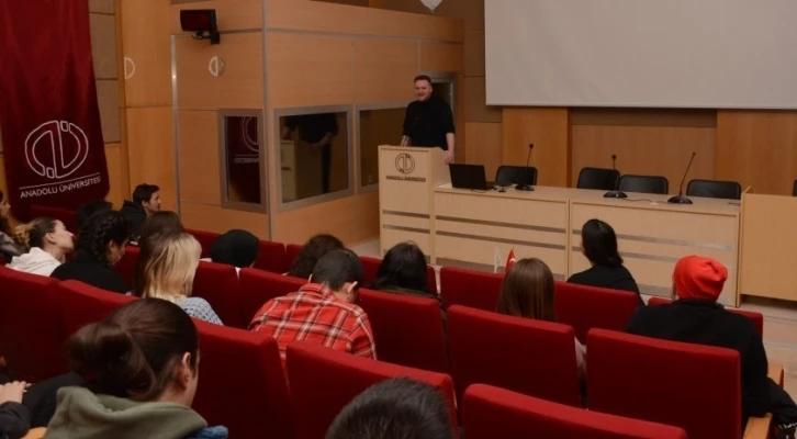 Anadolu Üniversitesi’nde “Celil Sadık ile Sanat Tarihi Söyleşisi” gerçekleştirildi
