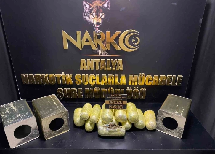 Antalya’da 71 kilo esrar ve skunk maddesi ele geçirildi
