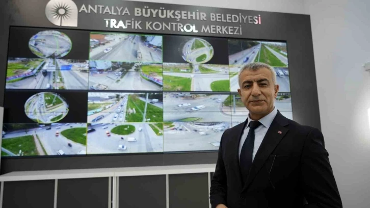 Antalya’da durmadan ya da tek ışıkta geçiş dönemi başlıyor
