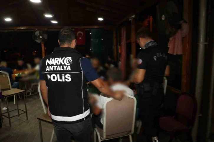 Antalya’da kafe ve kıraathane denetimi
