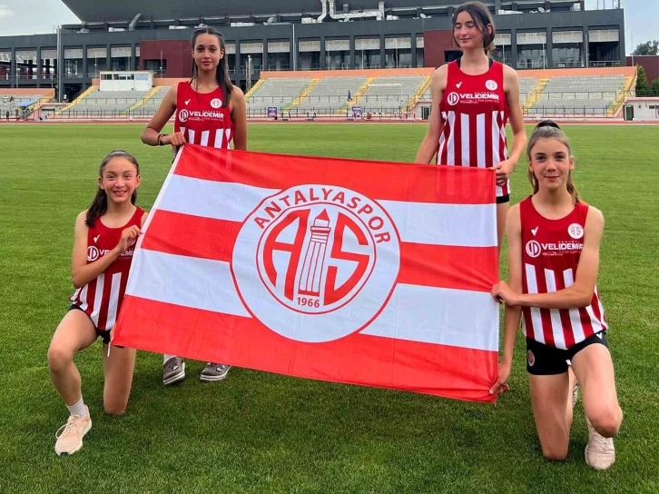 Antalyaspor atletleri fırtına gibi esti