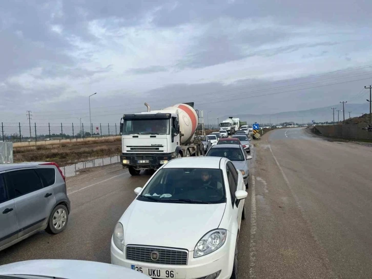 AÖF sınavları yoğun trafiğe sebep oldu
