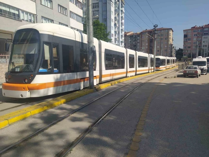 Arızalanan tramvay ulaşımda aksamalara sebep oldu
