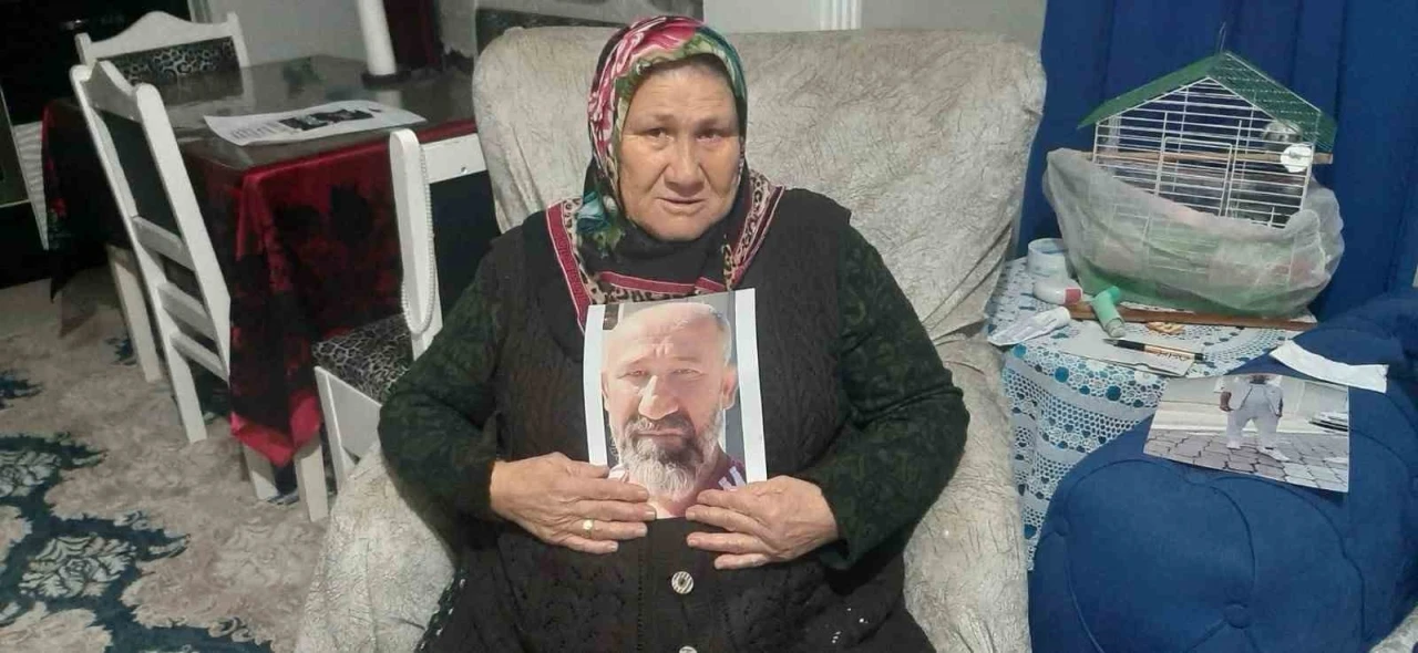 Gözü yaşlı anne 43 gündür kayıp oğlunun eve dönmesini bekliyor