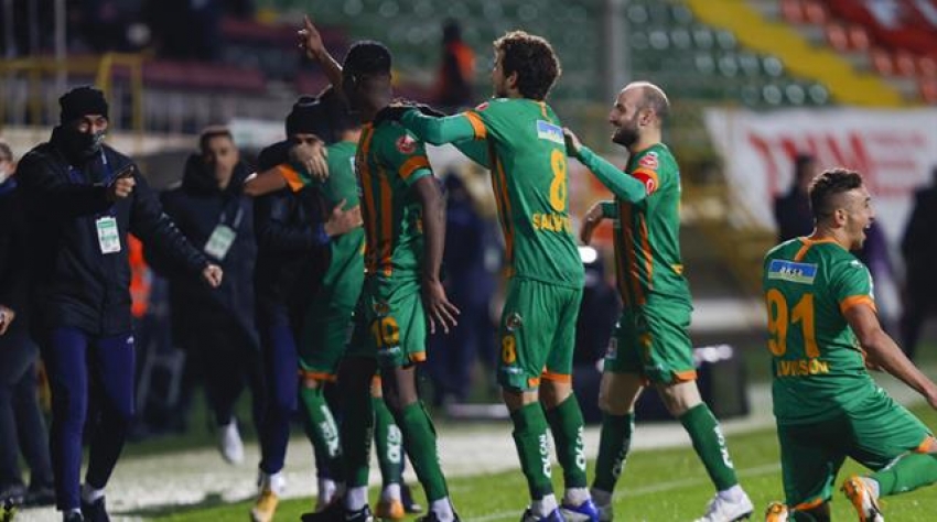 7 gollü maç Alanyaspor'un 