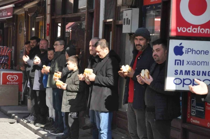 Asırlık geleneğe katılmak için İstanbul’dan Mudurnu’ya geldiler
