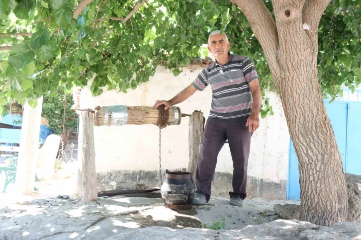 Asırlık hayrat su kuyusu hala rağbet görüyor
