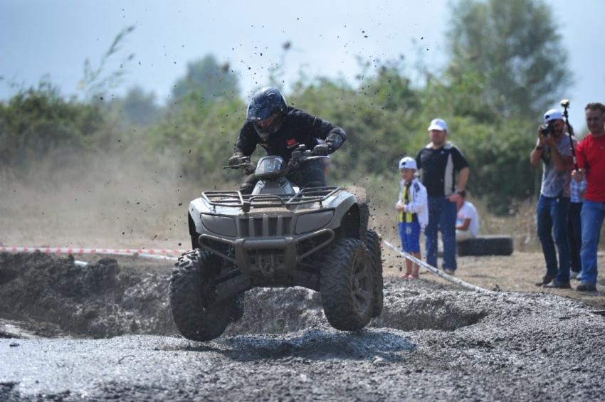 Bursa'da düzenlenen ATV yarışları izleyenleri büyüledi