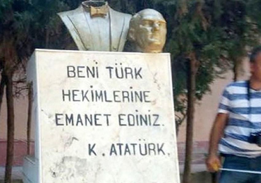 Atatürk büstüne çirkin saldırı