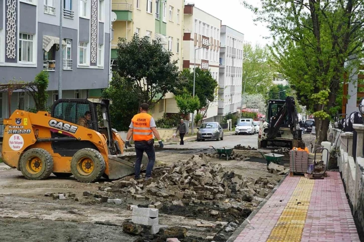 Atakum’da parke yol çalışmaları
