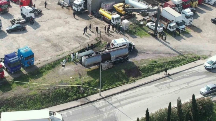 Ataşehir’de yanan yakıt tankeri havadan görüntülendi
