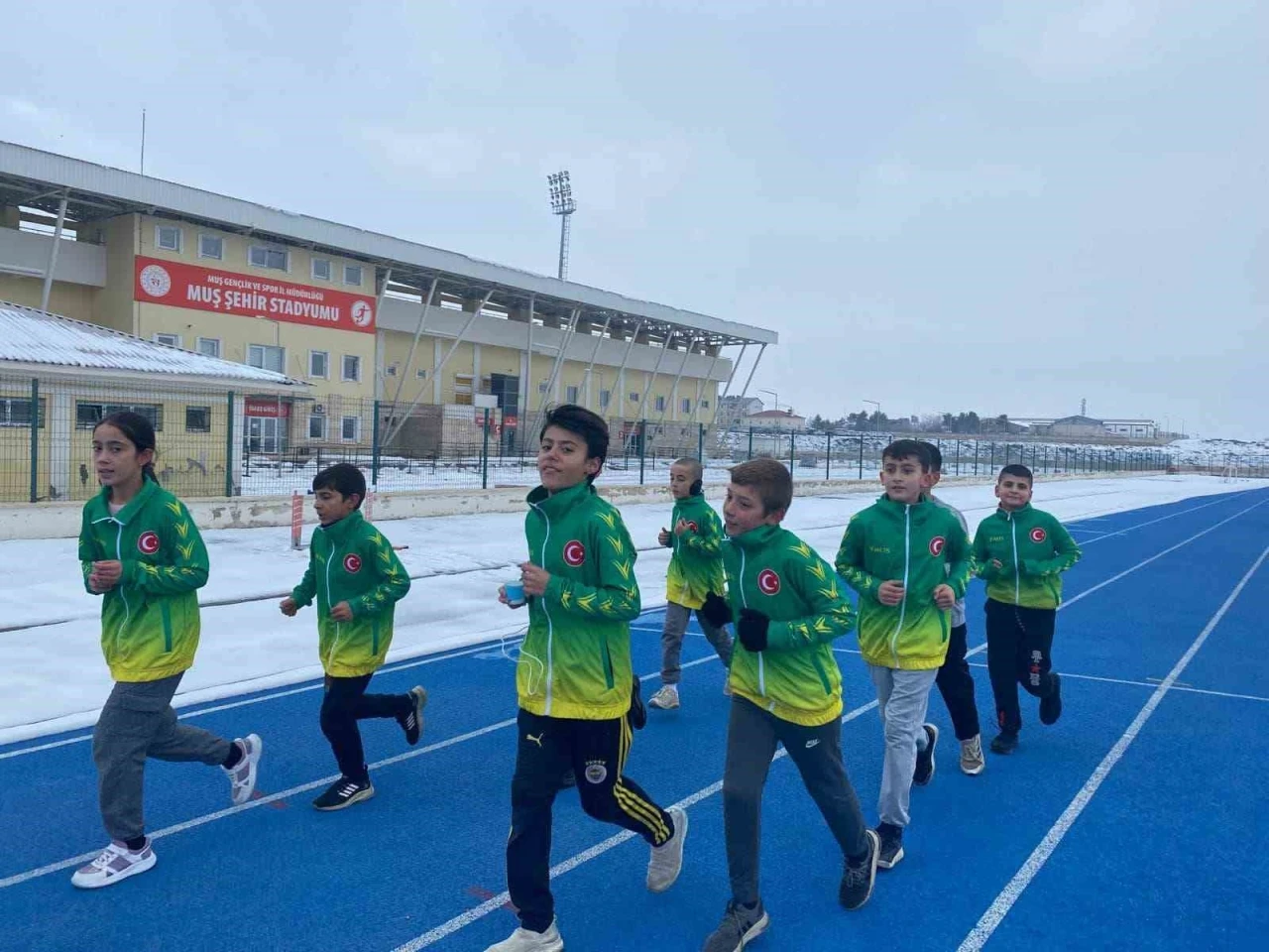 Atletizm antrenmanları devam ediyor
