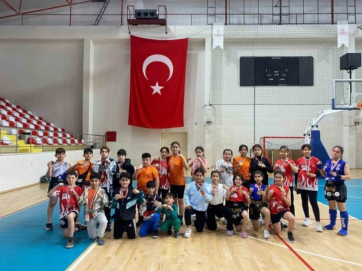 Avcılar Belediyesi Spor Kulübü madalyaya doymuyor
