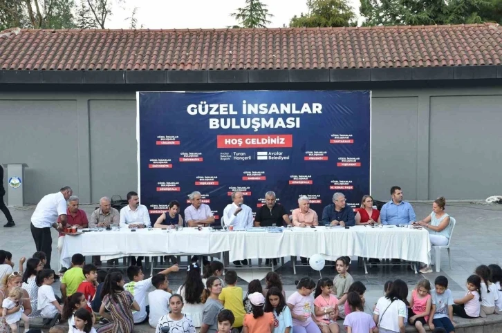 Avcılar’ın Güzel İnsanları Gümüşpala Mahalle toplantısında buluştu
