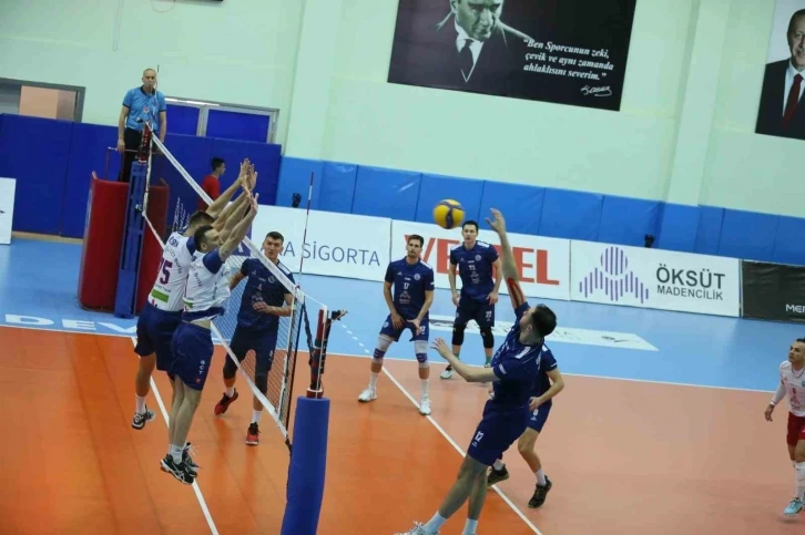 AXA Sigorta Efeler Ligi: Develi Belediyespor: 3 - Hekimoğlu Global Connect Travel BVİ: 0
