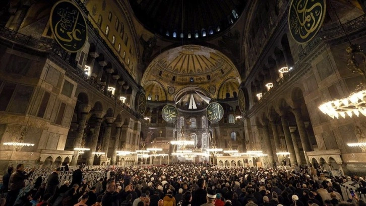 Ayasofya Camisi'nde İstanbul'un fethi programı düzenlendi