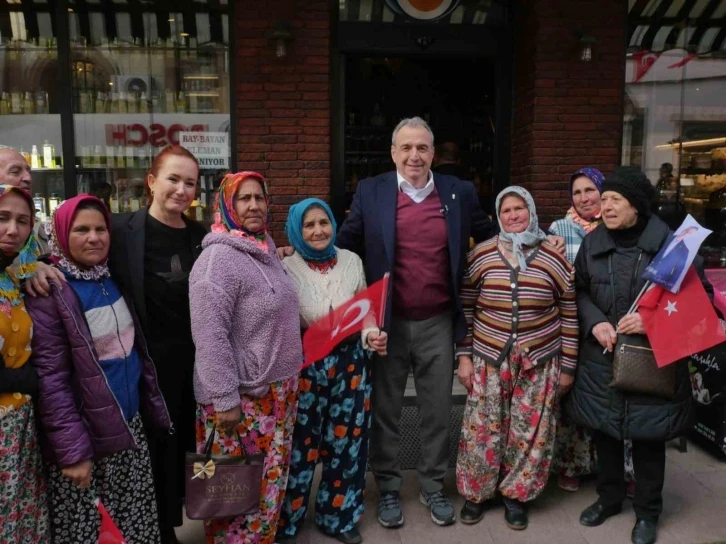 Ayvalık’ta CHP’nin itirazı üzerine Demokrat Parti’den adaylığı düşürülen Gençer, YSK’ya başvurdu
