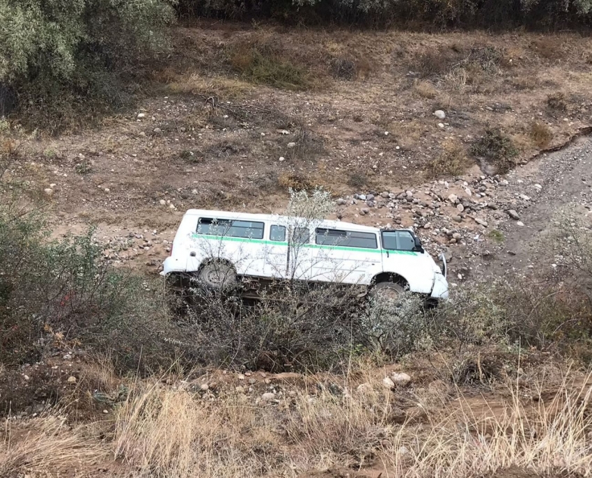 Öğrenci servisi dere yatağına devrildi: 15’i çocuk 16 yaralı