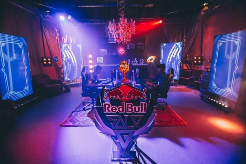 ‘1v1’ League of Legends turnuvası Red Bull Solo Q başlıyor