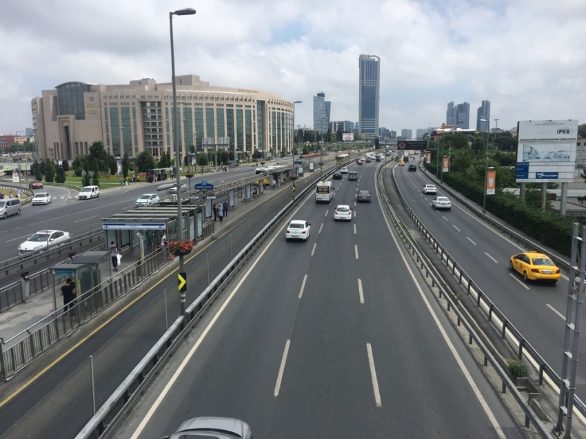 Bayram öncesi İstanbul’da yollar boşaldı