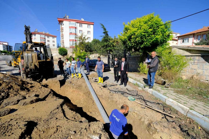 Orman yolu alt yapı çalışmaları devam ediyor